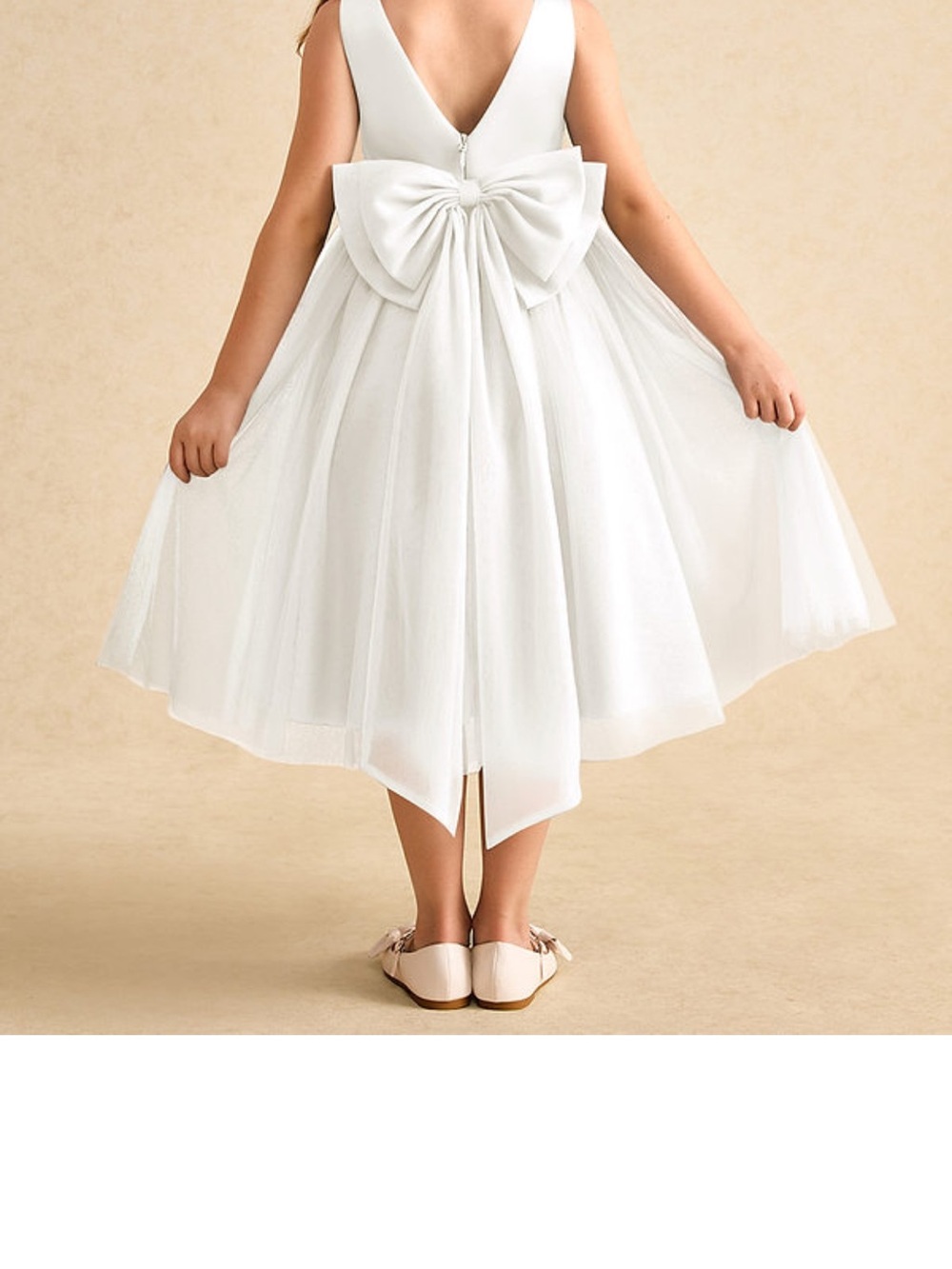 Azazie Winnie flower girl dress